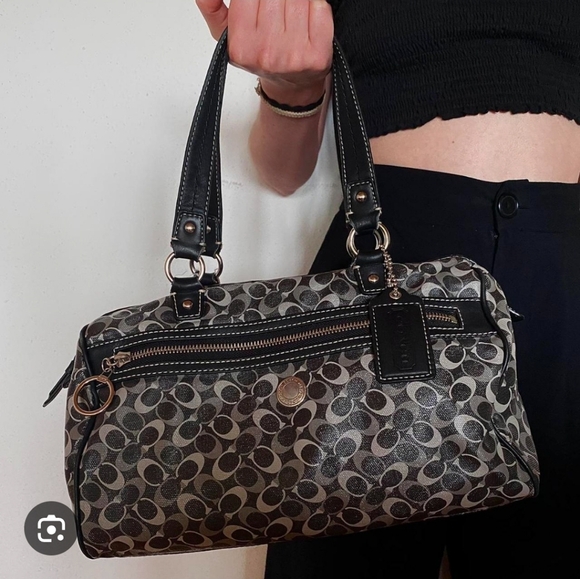 Coach Bag - Picture 2 of 8